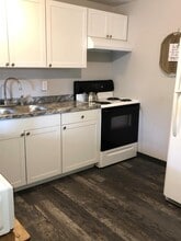 4 N Hamilton St in Jordan, NY - Building Photo - Building Photo