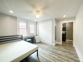 5836 Phillips Ave, Unit Apt1 in Pittsburgh, PA - Foto de edificio - Building Photo