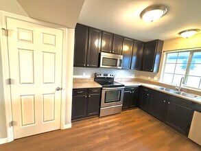 433 Bordeaux Way in St. Peters, MO - Building Photo - Building Photo