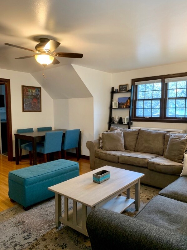 1608 Thomas Ave W in St. Paul, MN - Building Photo - Building Photo