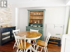 330 Applecross Crescent in Ottawa, ON - Building Photo - Building Photo