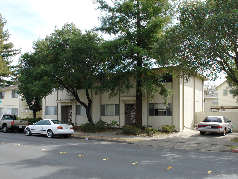 600-606 Pacific Ave in Santa Rosa, CA - Building Photo