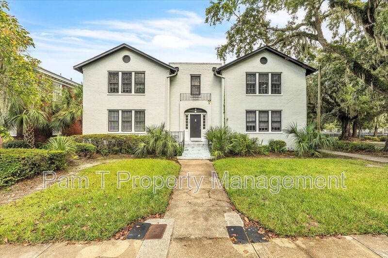 740 E 45th St in Savannah, GA - Building Photo