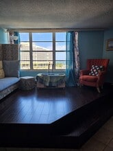 801 Brickell Ave, Unit MASTER BEDROOM in Miami, FL - Building Photo - Building Photo