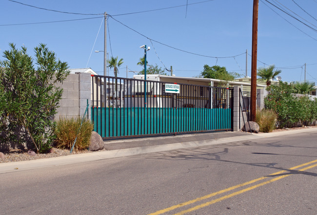 3 J Trailer Park in Surprise, AZ - Building Photo - Building Photo