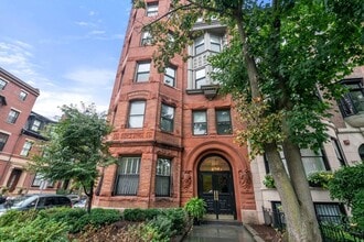 347 Marlborough St, Unit 2 in Boston, MA - Building Photo - Building Photo