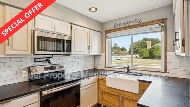 property at 3740 Racquet Ct