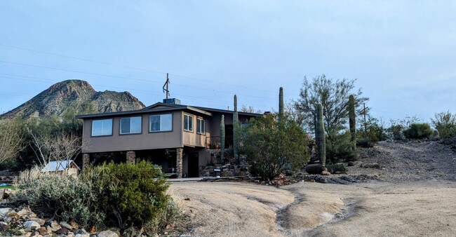 property at 3442 W Meander Rd