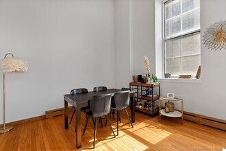 124 Court St, Unit 306 in New Haven, CT - Building Photo - Building Photo