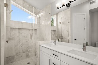 1818 Waterston Ave in Austin, TX - Building Photo - Building Photo