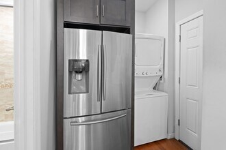 164 Avenue B in Bayonne, NJ - Building Photo - Building Photo