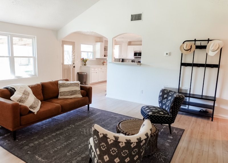 9730 Barmont Dr in La Porte, TX - Building Photo