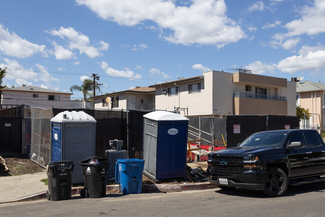 1427 S Bedford St in Los Angeles, CA - Building Photo - Building Photo