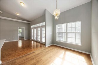 2339 Miles Ct in Lakeland, FL - Building Photo - Building Photo