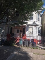 239 N 5th St in Newark, NJ - Building Photo