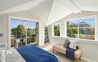 5942 California Ave SW in Seattle, WA - Building Photo - Building Photo