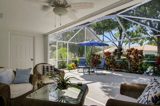 5701 Red Oak Ct in Palm Beach Gardens, FL - Building Photo - Building Photo