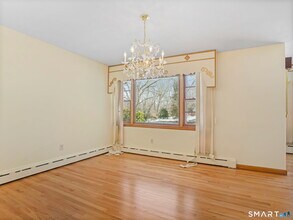 4487 Madison Ave in Trumbull, CT - Building Photo - Building Photo