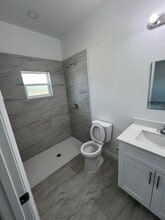 238 E Canal Way NE in Lake Placid, FL - Building Photo - Building Photo