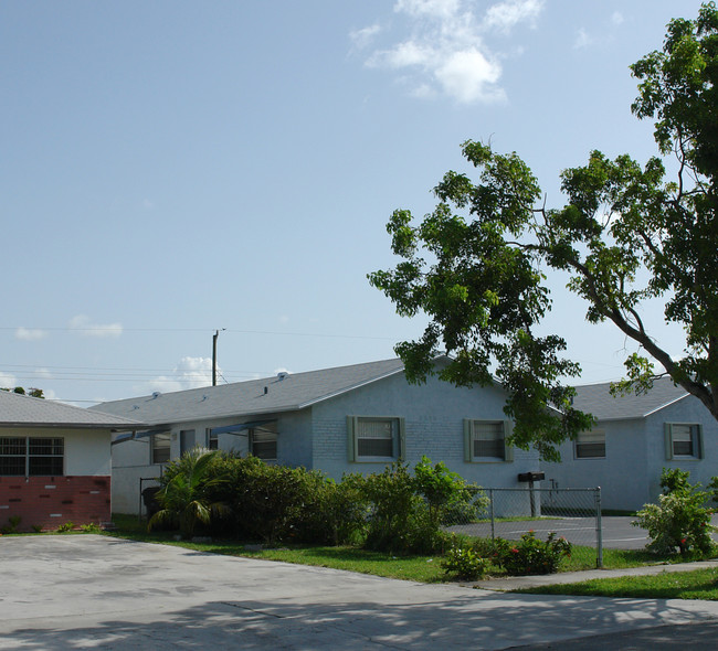 5920-5922 Garfield St in Hollywood, FL - Foto de edificio - Building Photo