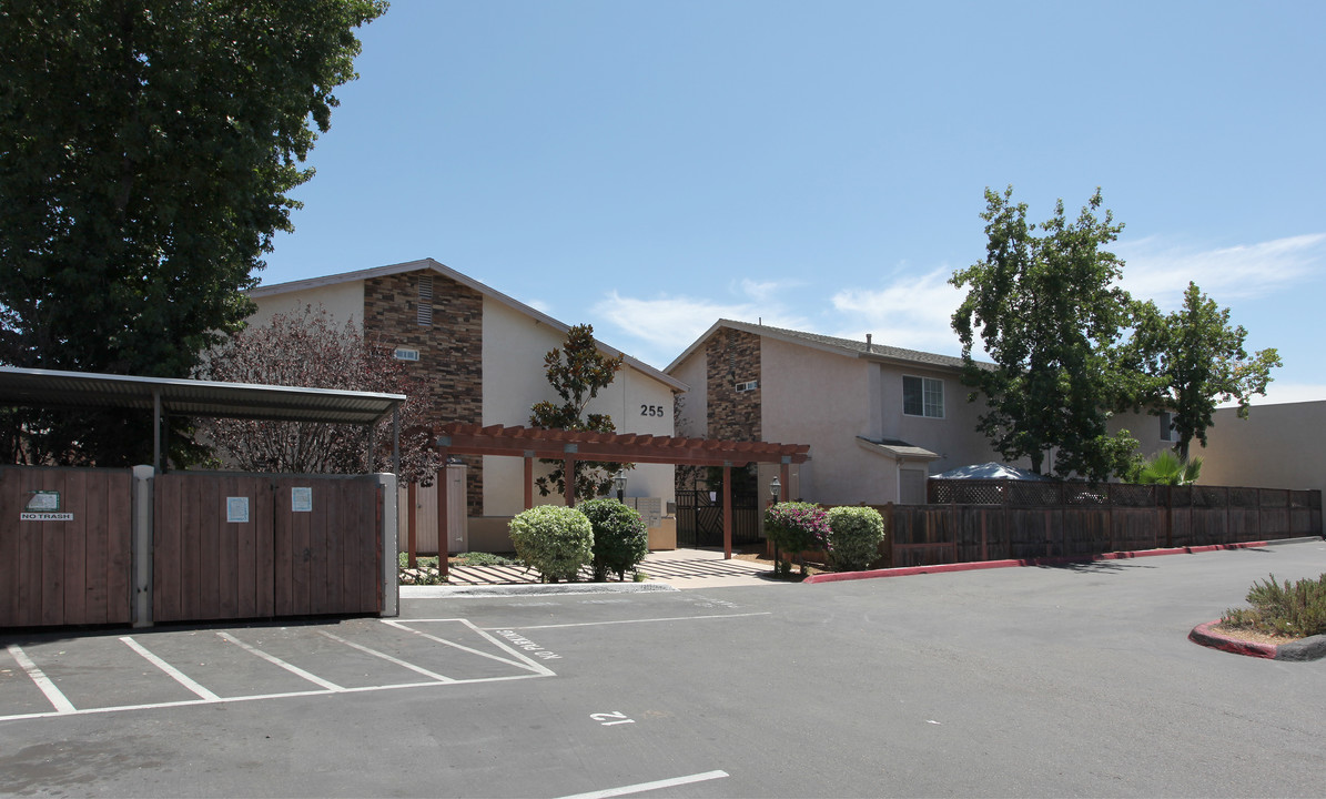 South Second Apartments in El Cajon, CA - Building Photo