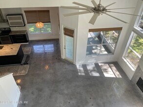 3996 Richmond Park Dr E in Jacksonville, FL - Building Photo - Building Photo