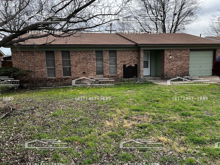 5921 Waits Ave in Fort Worth, TX - Building Photo