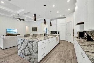 9238 Plover Dr in Naples, FL - Building Photo - Building Photo