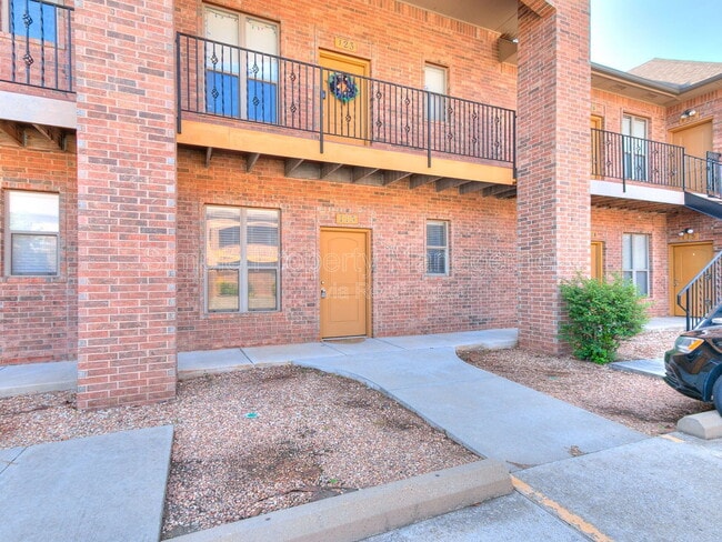 property at 1812 E Alameda St