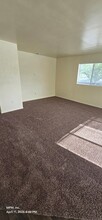 405 Vine St in Paso Robles, CA - Foto de edificio - Building Photo