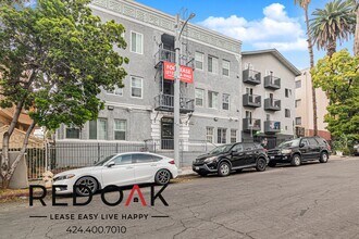 921 S Bonnie Brae St in Los Angeles, CA - Building Photo - Building Photo