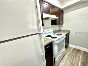 328 Ave D SE in Winter Haven, FL - Building Photo - Building Photo