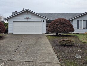 11019 NW 33rd Ave in Vancouver, WA - Building Photo - Building Photo