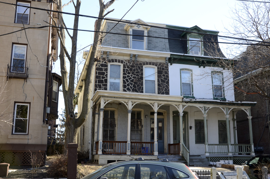 503 S 41st St in Philadelphia, PA - Building Photo