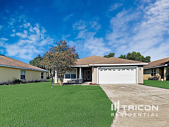 303 Lisa Ann Ct in Plant City, FL - Building Photo - Building Photo