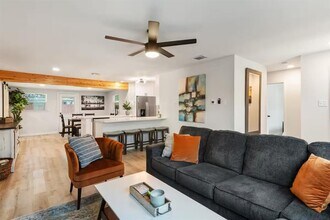 2310 Dove Springs Dr in Austin, TX - Building Photo - Building Photo