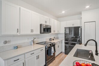 852 SE grovebush Ln in Port St. Lucie, FL - Building Photo - Building Photo