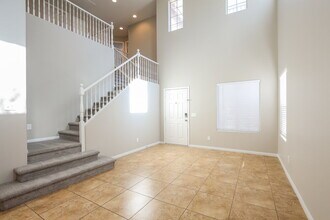 6217 Boulder Rise St in Las Vegas, NV - Foto de edificio - Building Photo