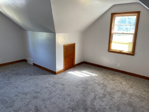 1202 S 11th Ave in Wausau, WI - Foto de edificio - Building Photo