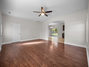 102 Tupelo Ct in Jacksonville, NC - Building Photo - Building Photo