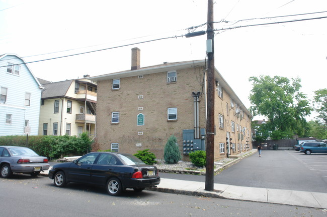 190 1st St in Perth Amboy, NJ - Building Photo - Building Photo