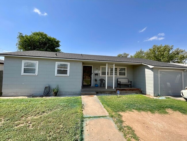 property at 1603 43rd St