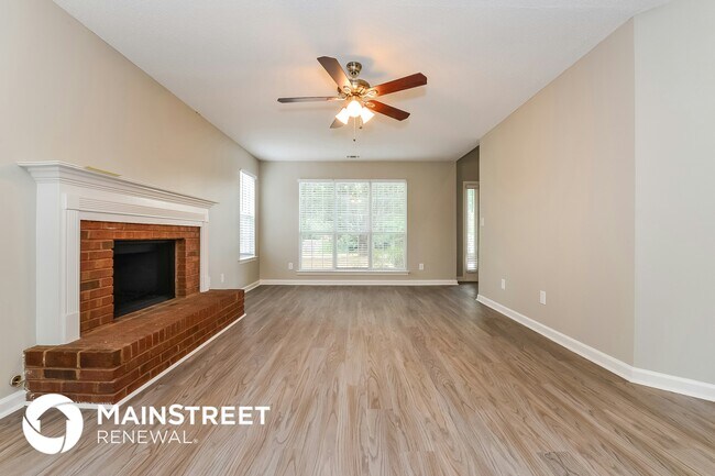 704 Fieldstream Way in Stockbridge, GA - Building Photo - Building Photo