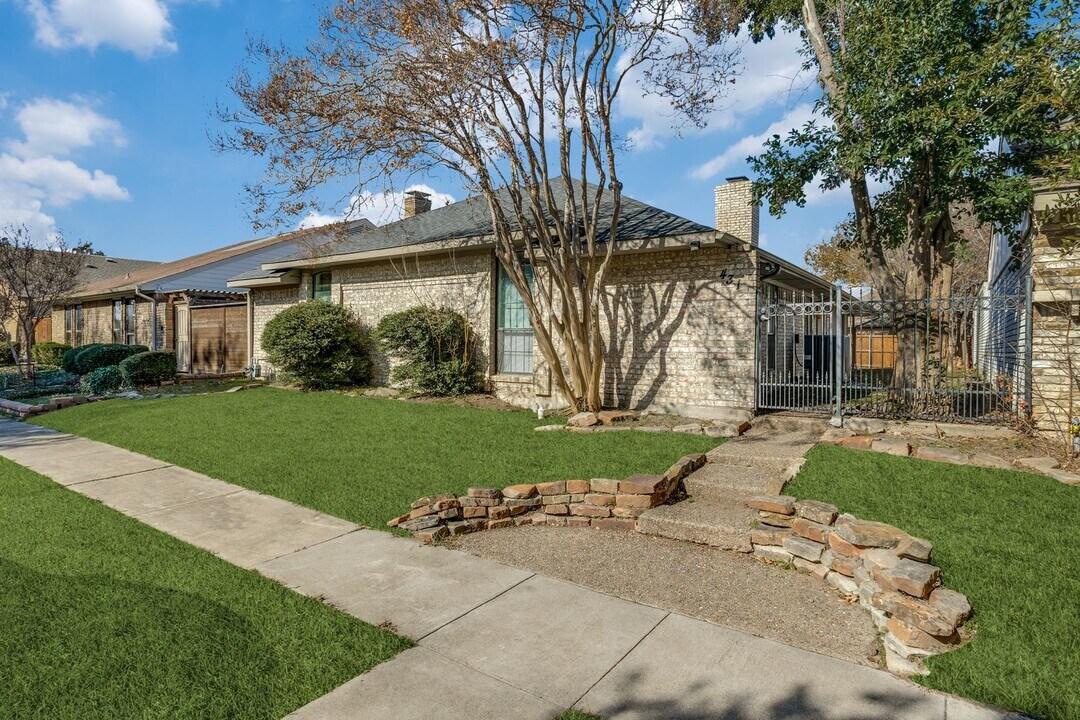 431 River Oaks Ln in Richardson, TX - Building Photo