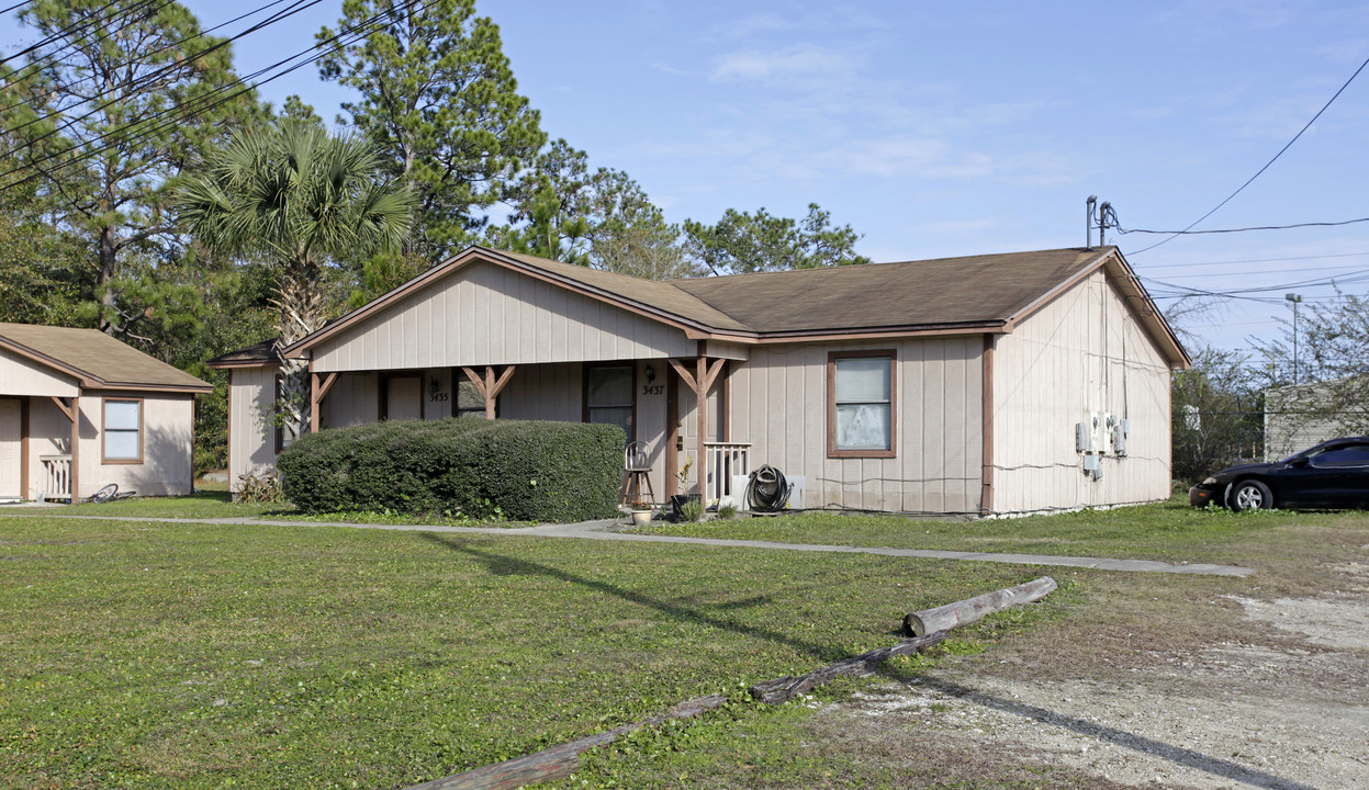 3423-3431 Orchard Wood Rd in Panama City, FL - Foto de edificio