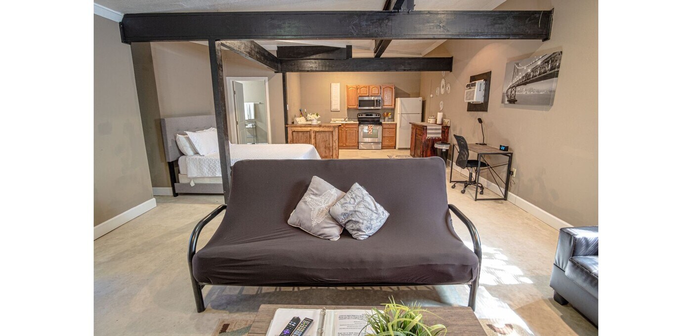 1214 Florida St in San Antonio, TX - Building Photo