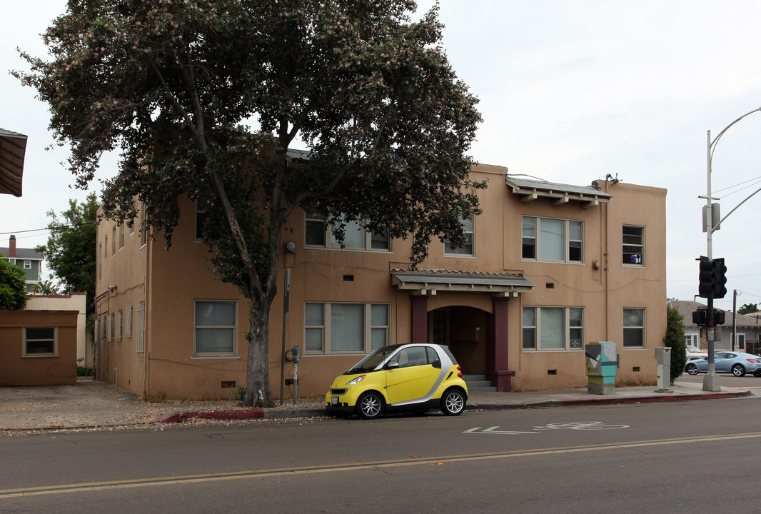 109 University Ave in San Diego, CA - Building Photo