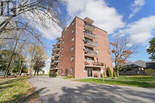 62 Spencer St E in Cobourg, ON - Building Photo