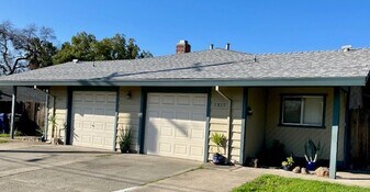 5813 Hazel Ave in Orangevale, CA - Building Photo