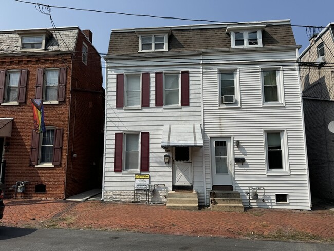 property at 911 Blunston St